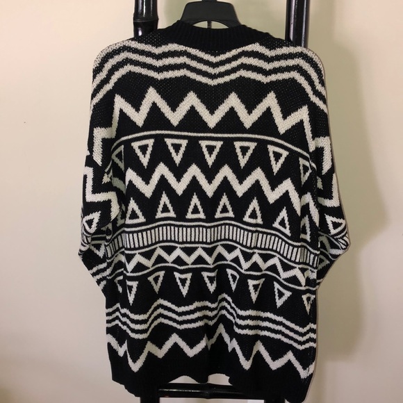 Black & White Oversized Cardigan Sweater - Picture 2 of 2